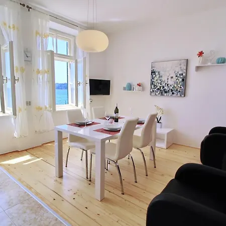 Sunset Apartment